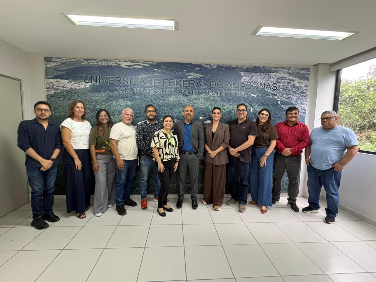 Ufam cria Comitê Consultivo Ambiental e anuncia projeto de passarela com foco em acessibilidade e preservação